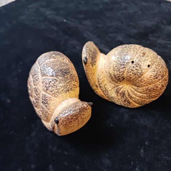 Vintage Snail S&P Shaker MCM Speckled Ceramic Kitchen Kitsch Cottagecore - Picture 2 of 13